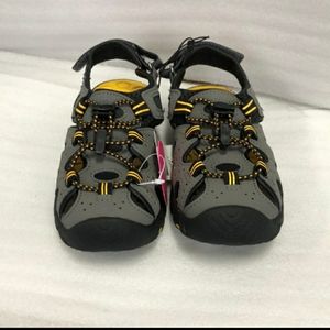Nwt Khombu Sport Active Sandals